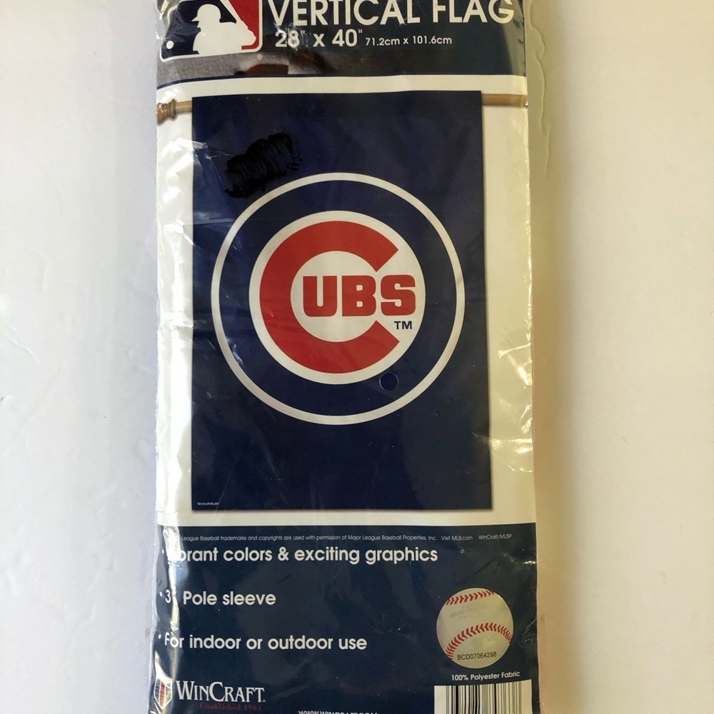Chicago Cubs Vertical Flag NWT